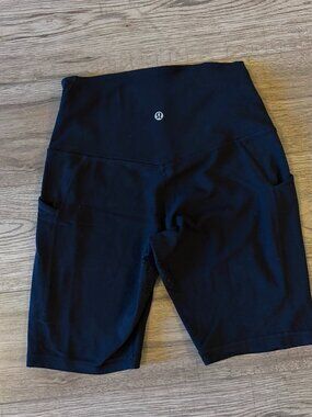 Lululemon Align 6" Bike Short with Pockets - Black, Size 6